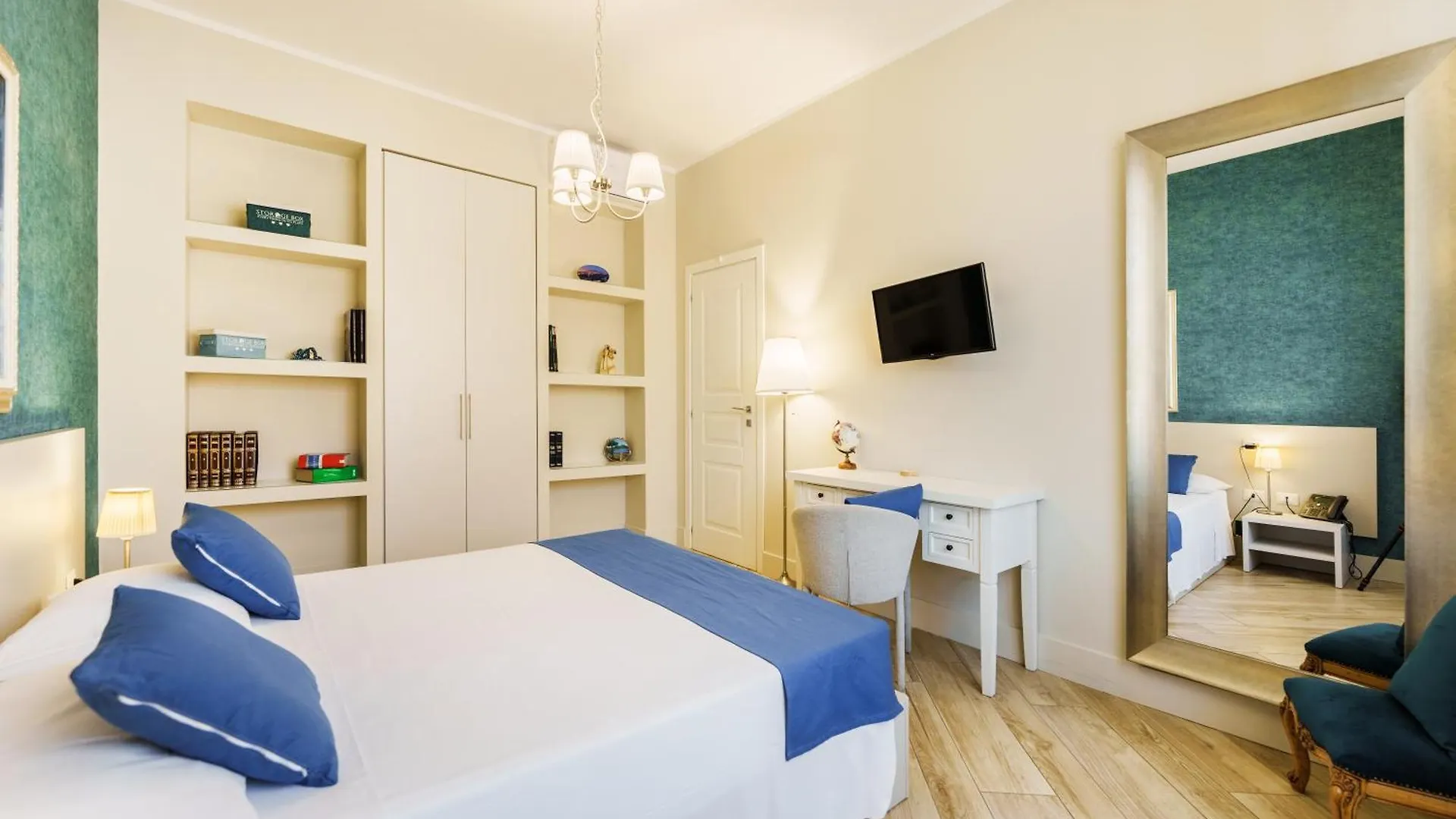 It'S Room Naples