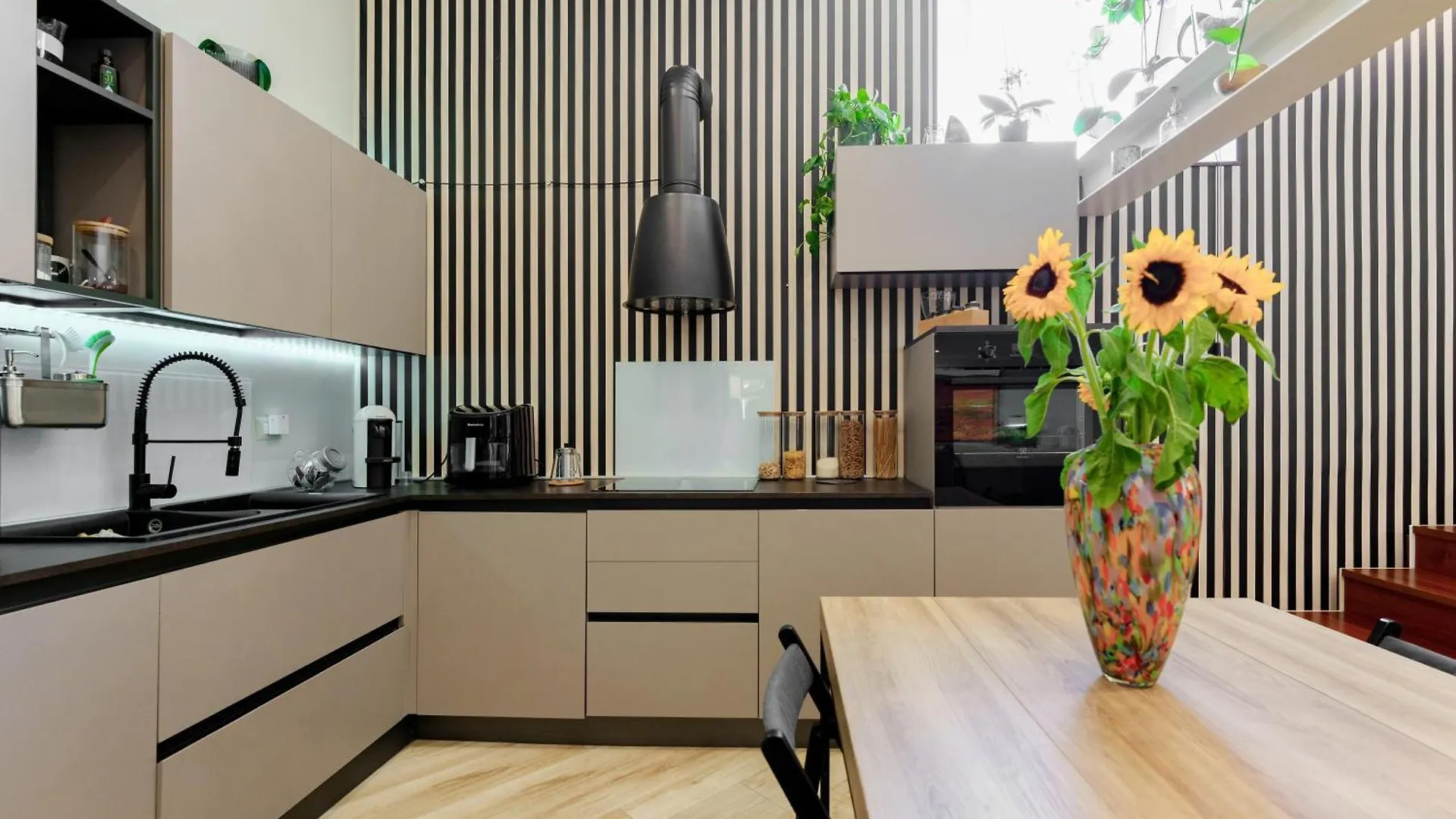 It'S Room Неаполь 2*,
